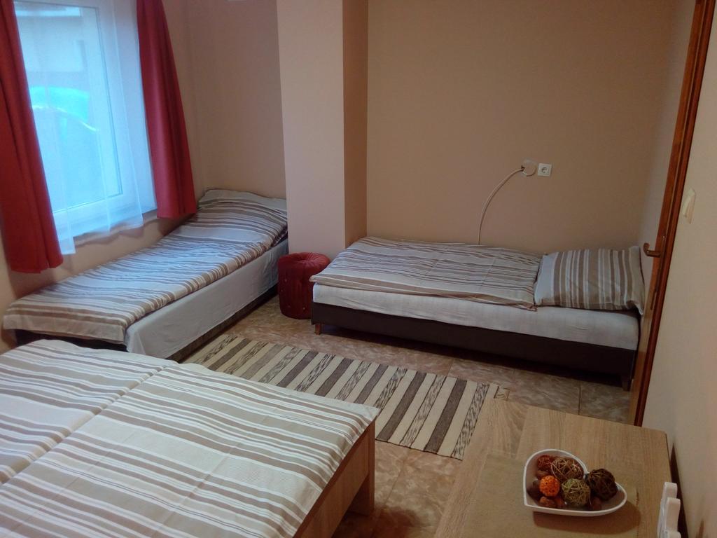 Eva Vendeghaz Guesthouse Hajdúszoboszló Eksteriør bilde