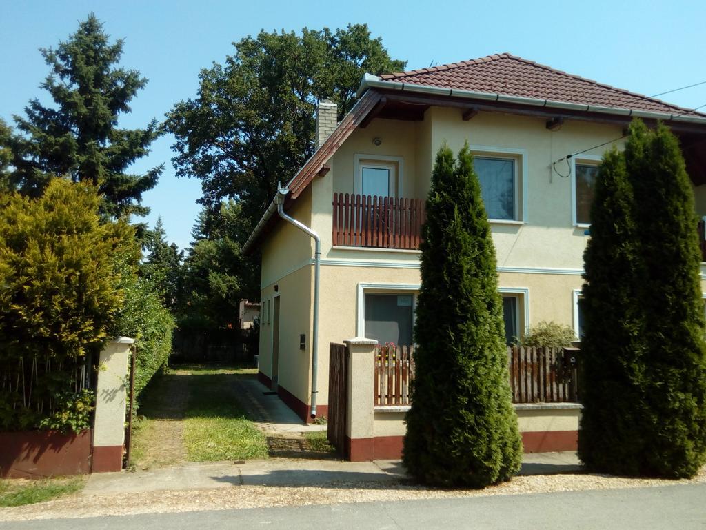 Eva Vendeghaz Guesthouse Hajdúszoboszló Eksteriør bilde